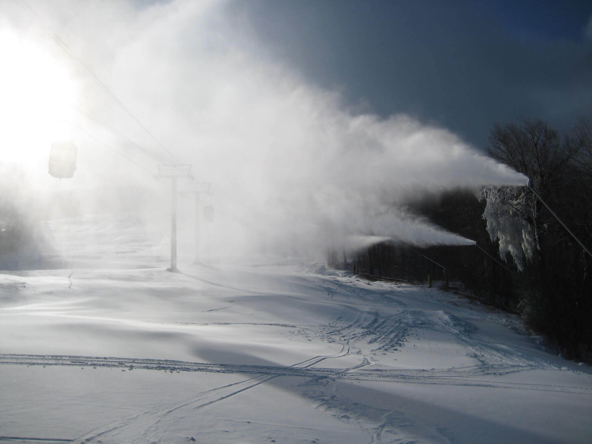Ice usage in snowmaking